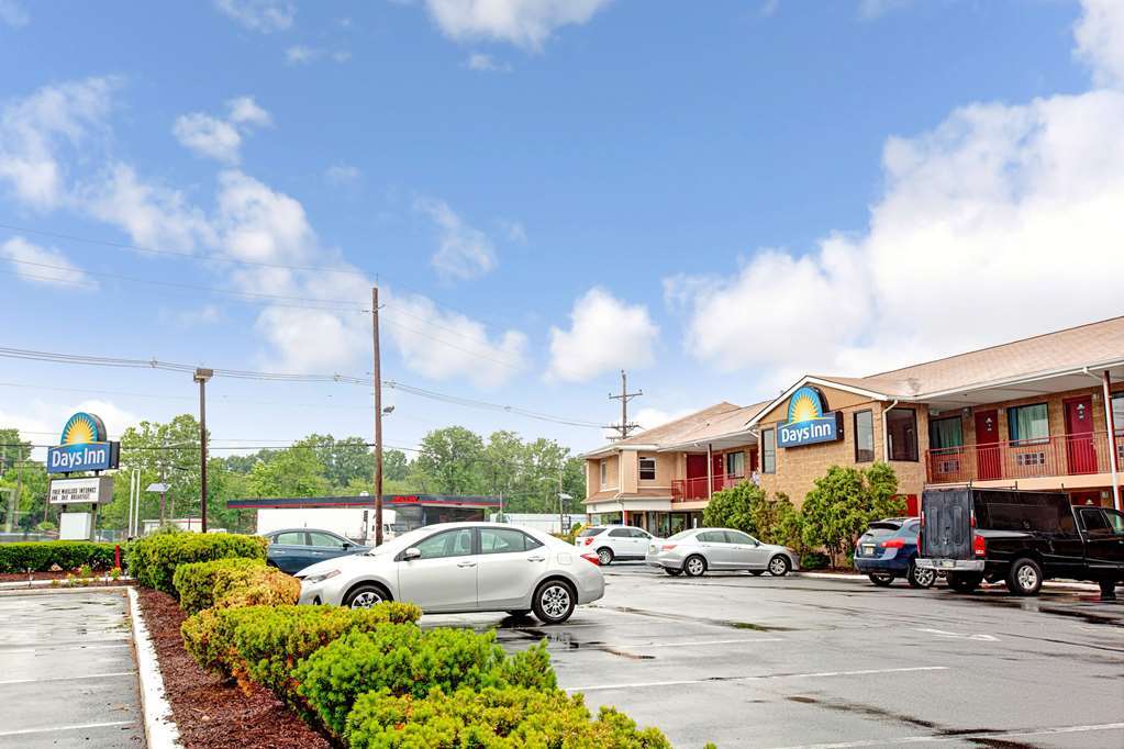 Oyo Hotel Edison Nj Route 1 Exteriör bild